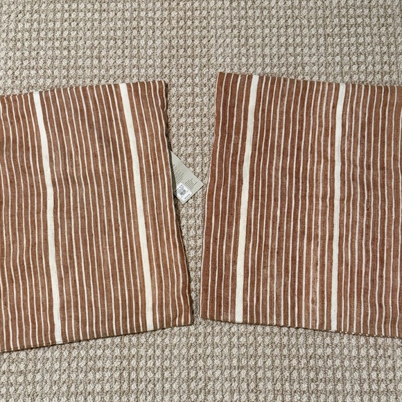 West Elm “2” Striped Burnt Orange & White Pillow Covers 20x20 (Pillow NOT INCL) - Picture 3 of 6